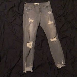 Gray Hidden Ripped Jeans!!